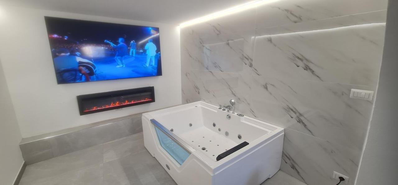Central Rooms Санта Тереза Галура Екстериор снимка